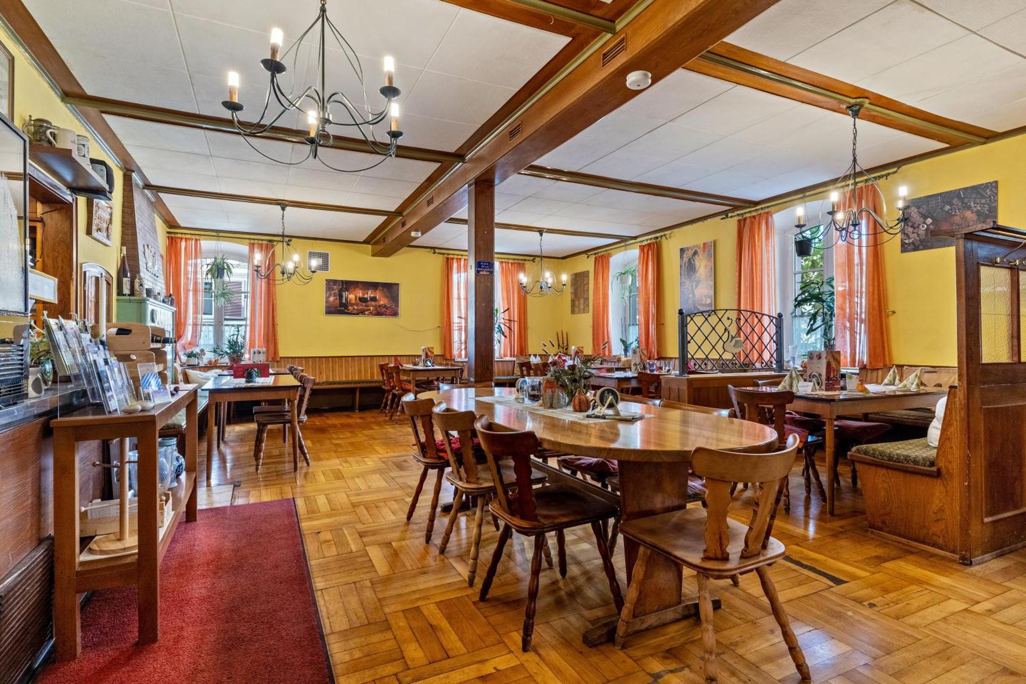 Gasthaus Zum Schwanen أوبركيرش المظهر الخارجي الصورة